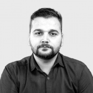 افشین کرمیان